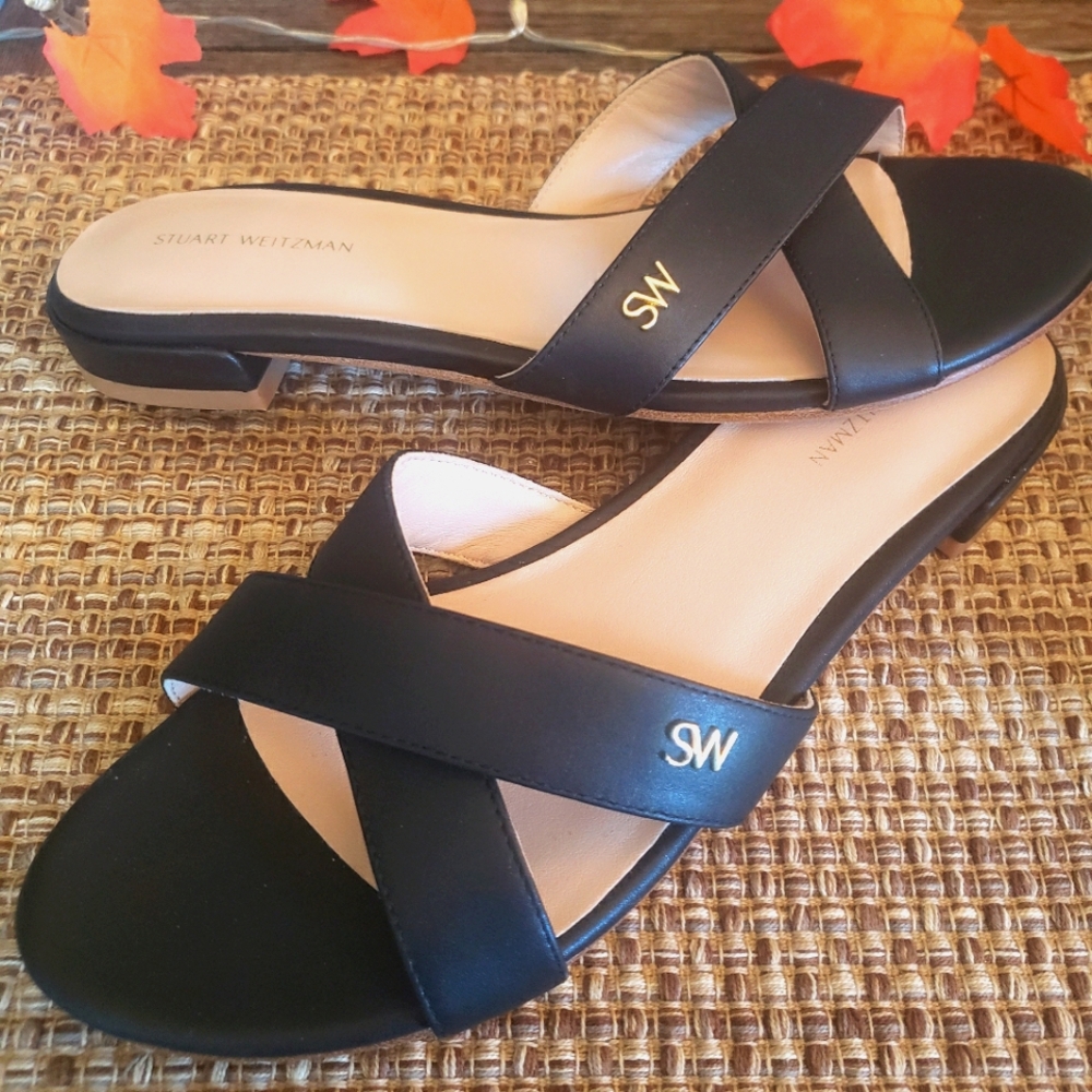 Stuart Weitzman Monogram Lunaria Crossband Leather flats slides sandals SZ 8.5